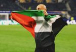 حسام حسن يحتفل بعلم فلسطين بعد تأهل مصر ويبعث برسالة مؤثرة للشعب الفلسطيني