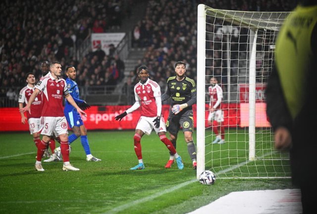 Brest Defeats Marseille 2-0 and Continues Their Negative Streak